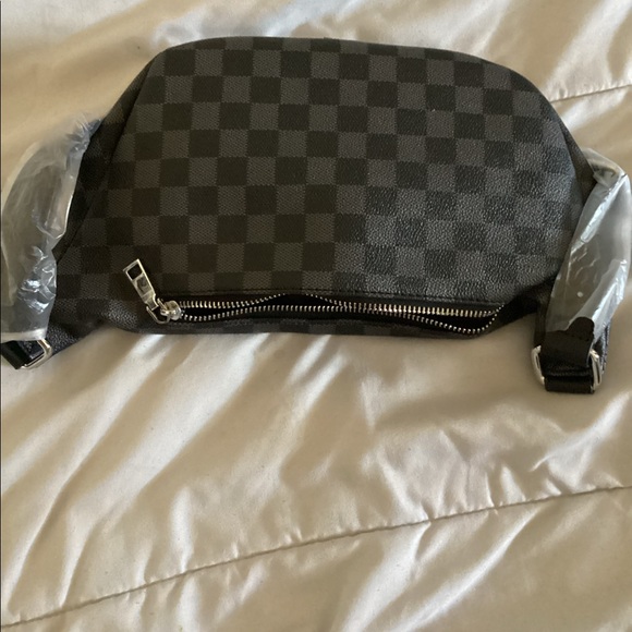 NEW $30 SALE | Chic Black & Grey Checkered Fashion Crossbody Bag - Picture 5 of 7